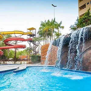 Golden Dolphin Grand - Apto 5 Pessoas Apartamento